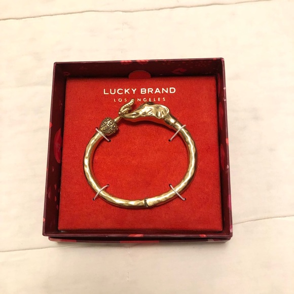 Elephant cuff bracelet - Picture 2 of 3